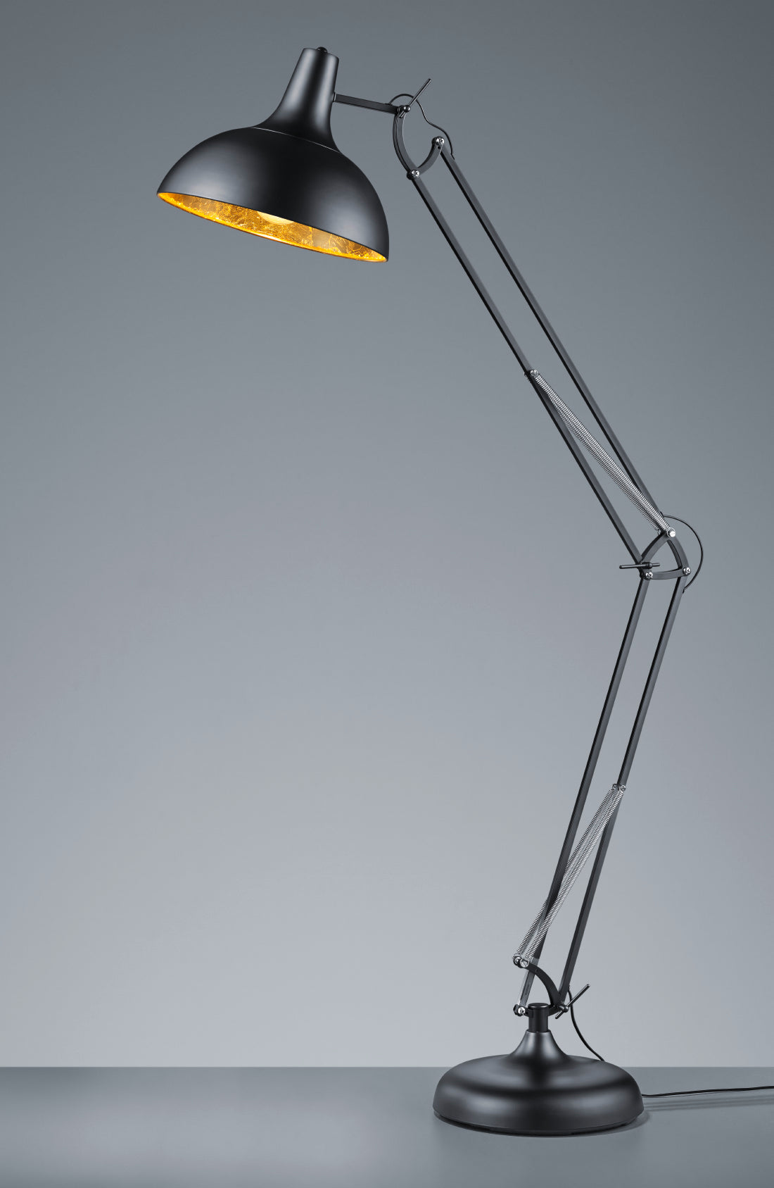 SALVADOR - R46061032